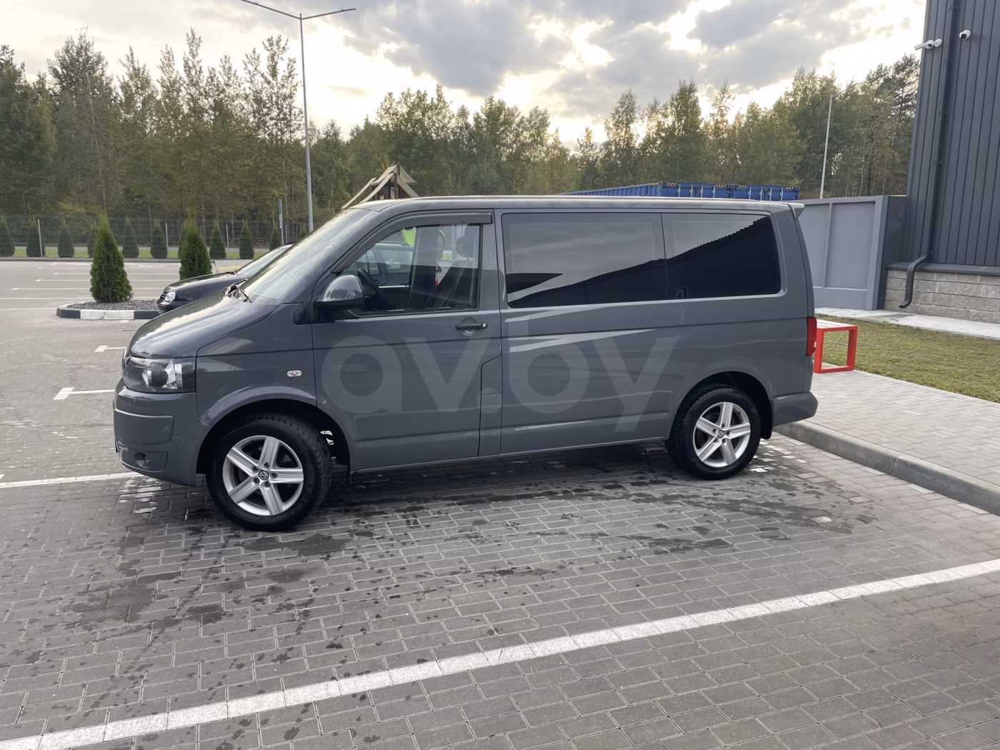 Volkswagen Caravelle фото 5