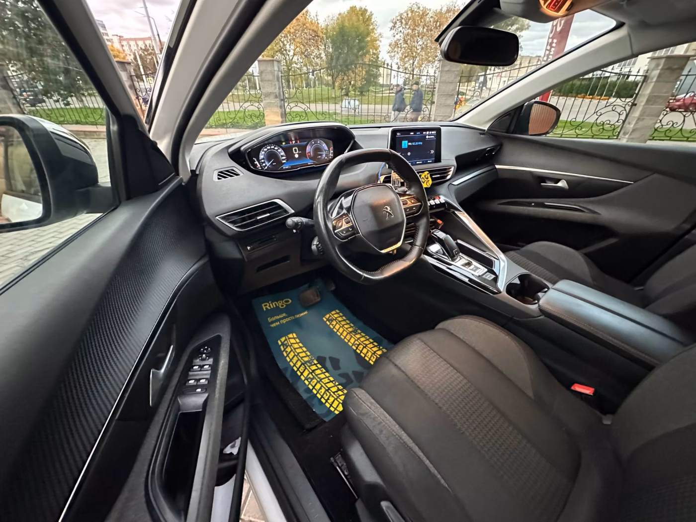 Peugeot 5008 фото 9
