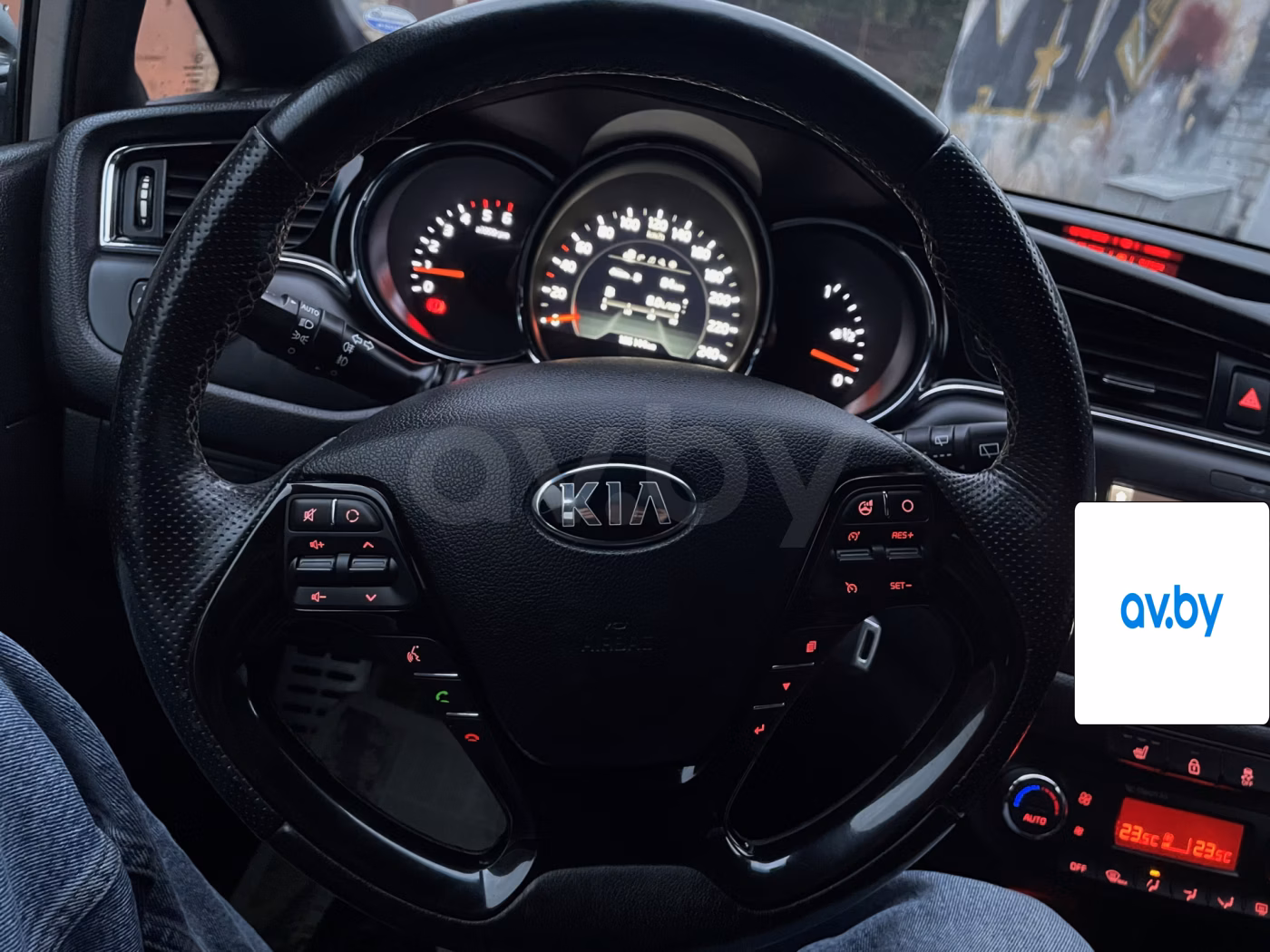 Kia Cee'd фото 9