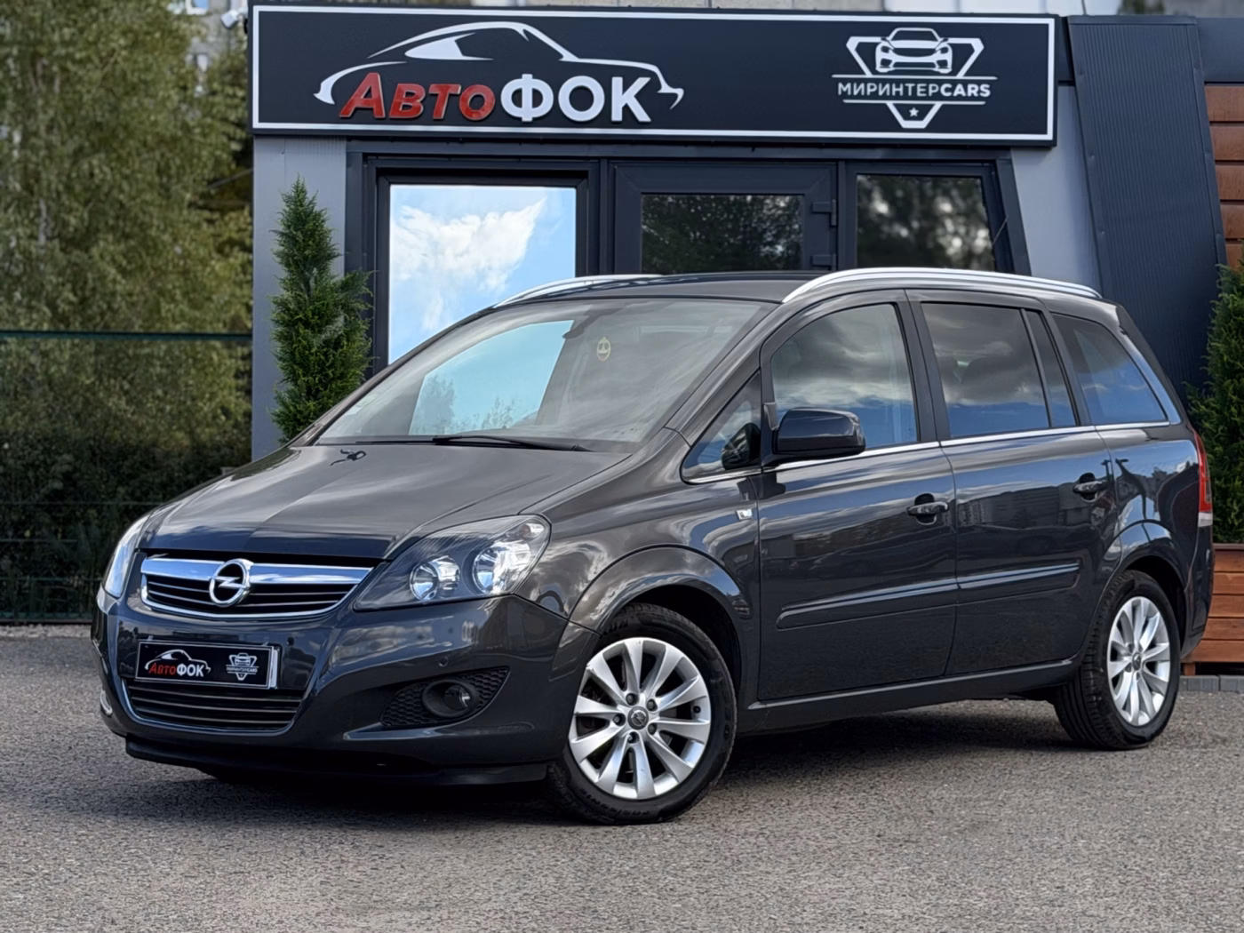 Opel Zafira фото 7