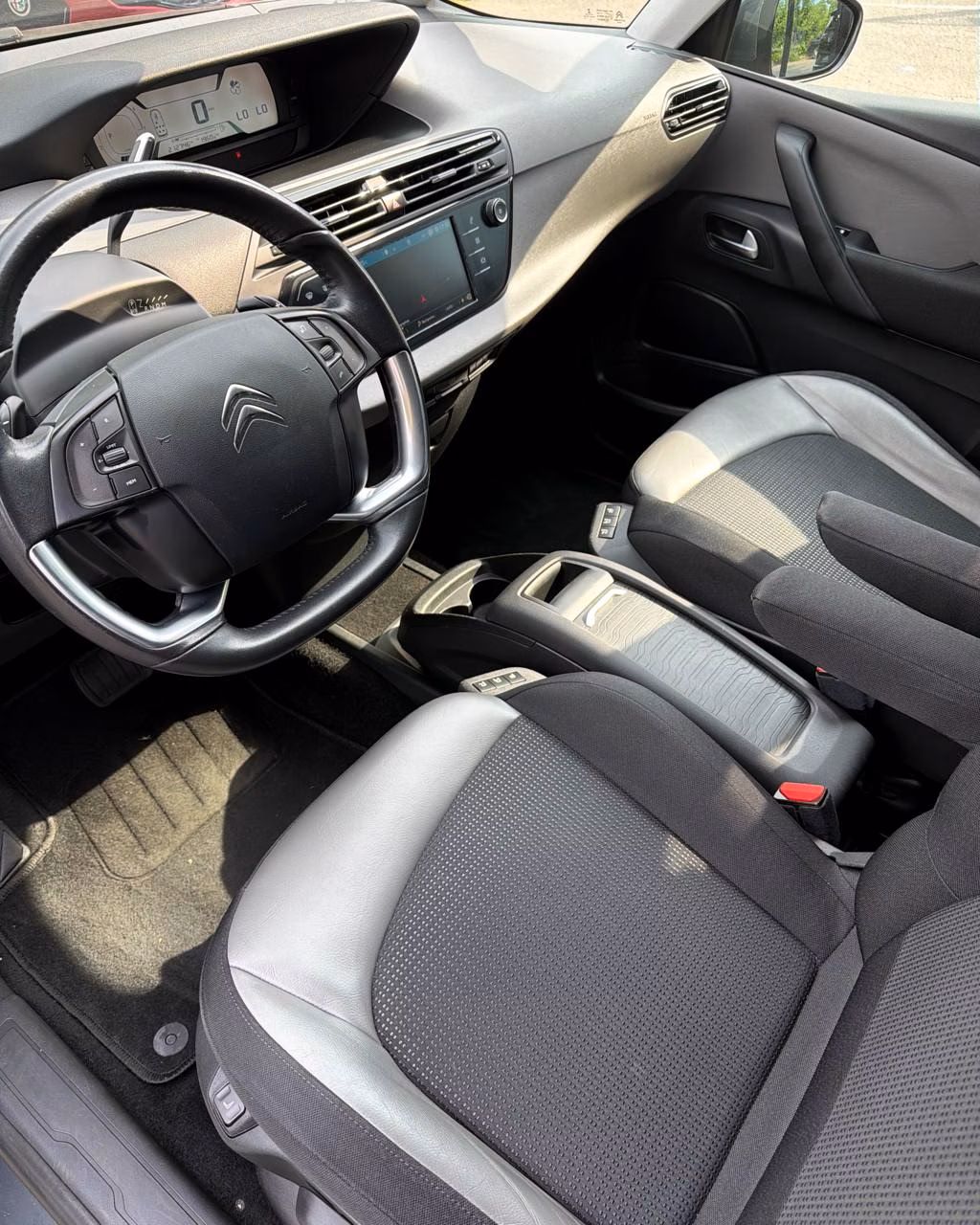 Citroen C4 Grand Picasso фото 10