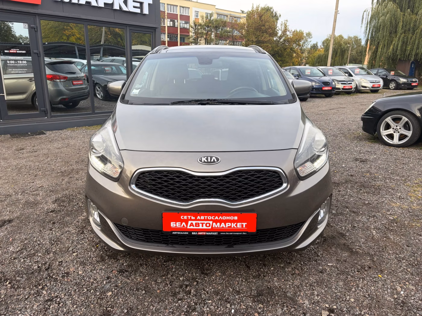 Kia Carens фото 2