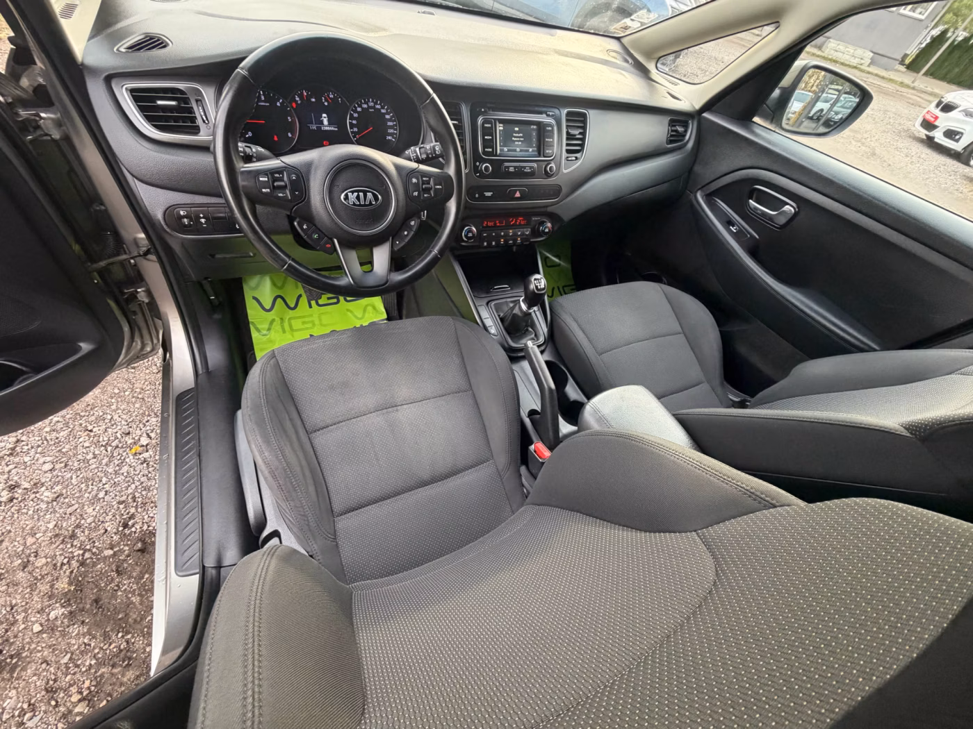Kia Carens фото 16