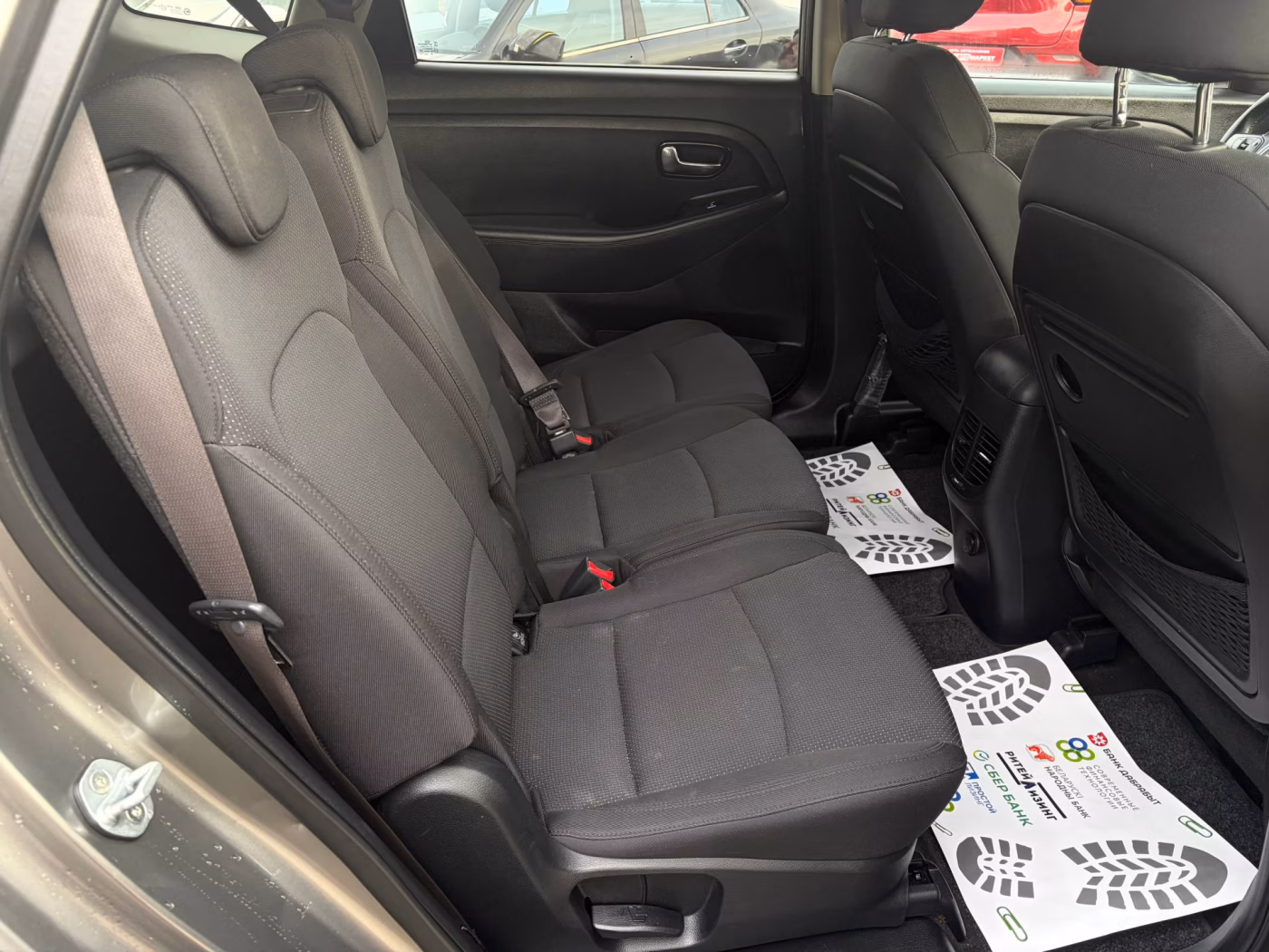 Kia Carens фото 18