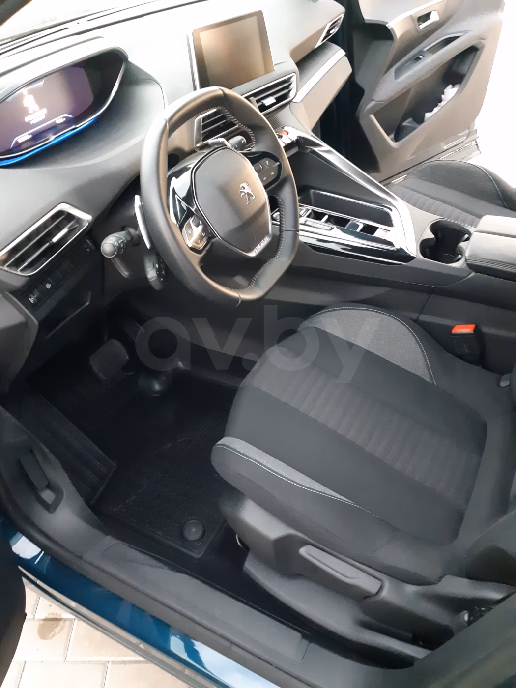 Peugeot 5008 фото 10