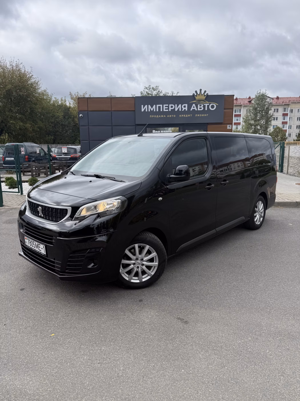 Peugeot Traveller фото 3