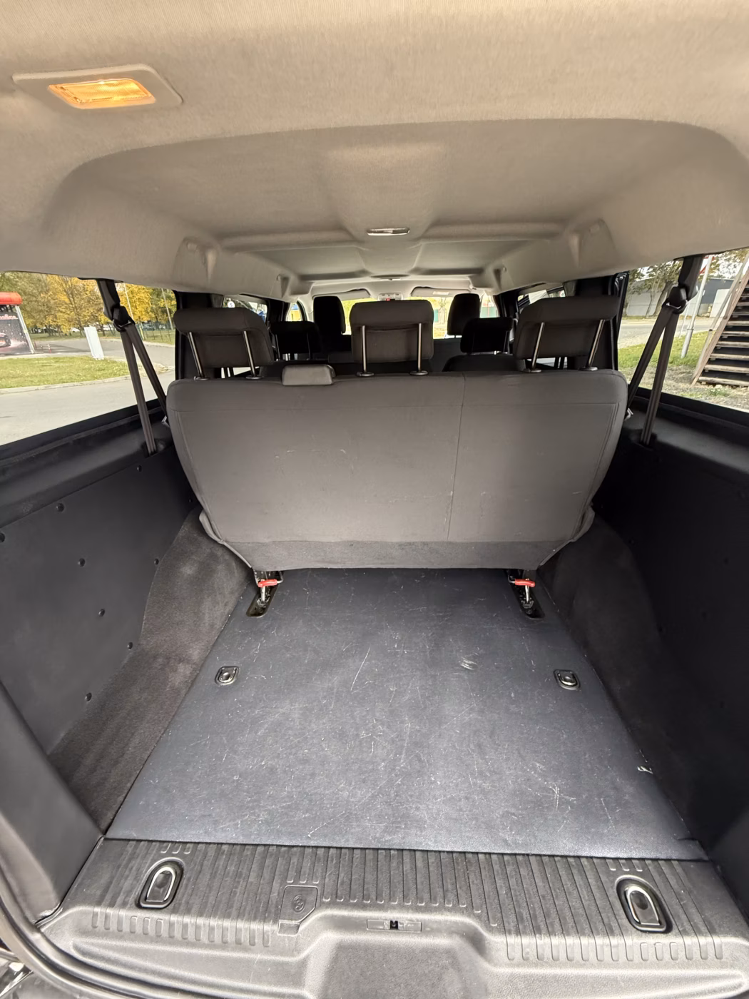 Peugeot Traveller фото 12