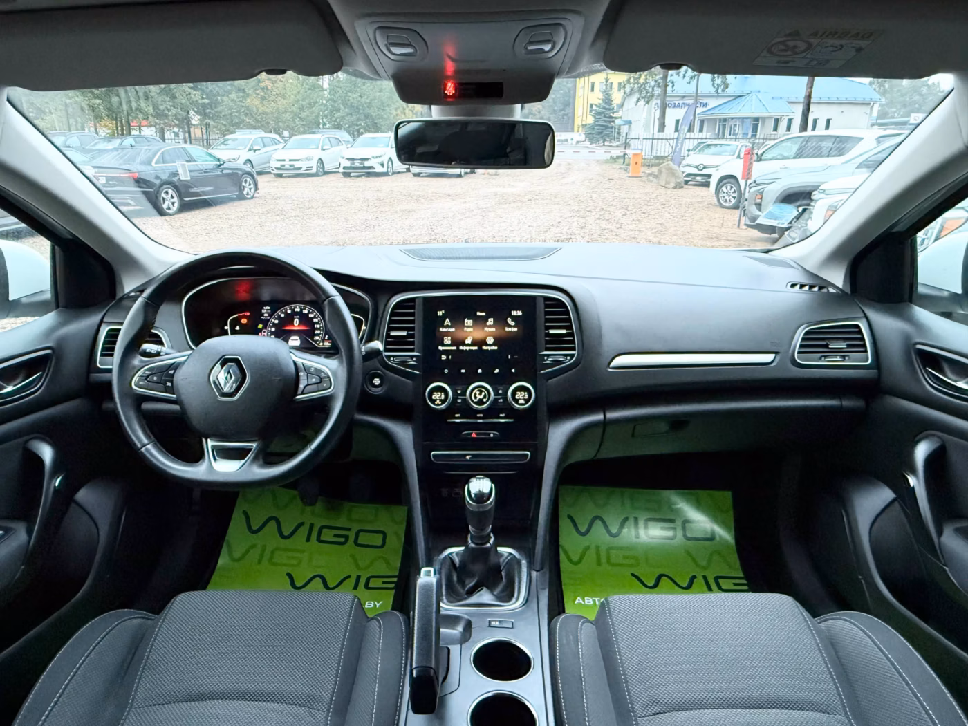 Renault Megane фото 10