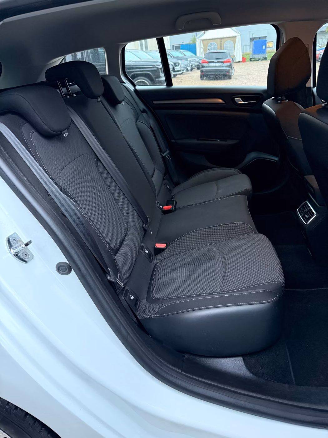 Renault Megane фото 12