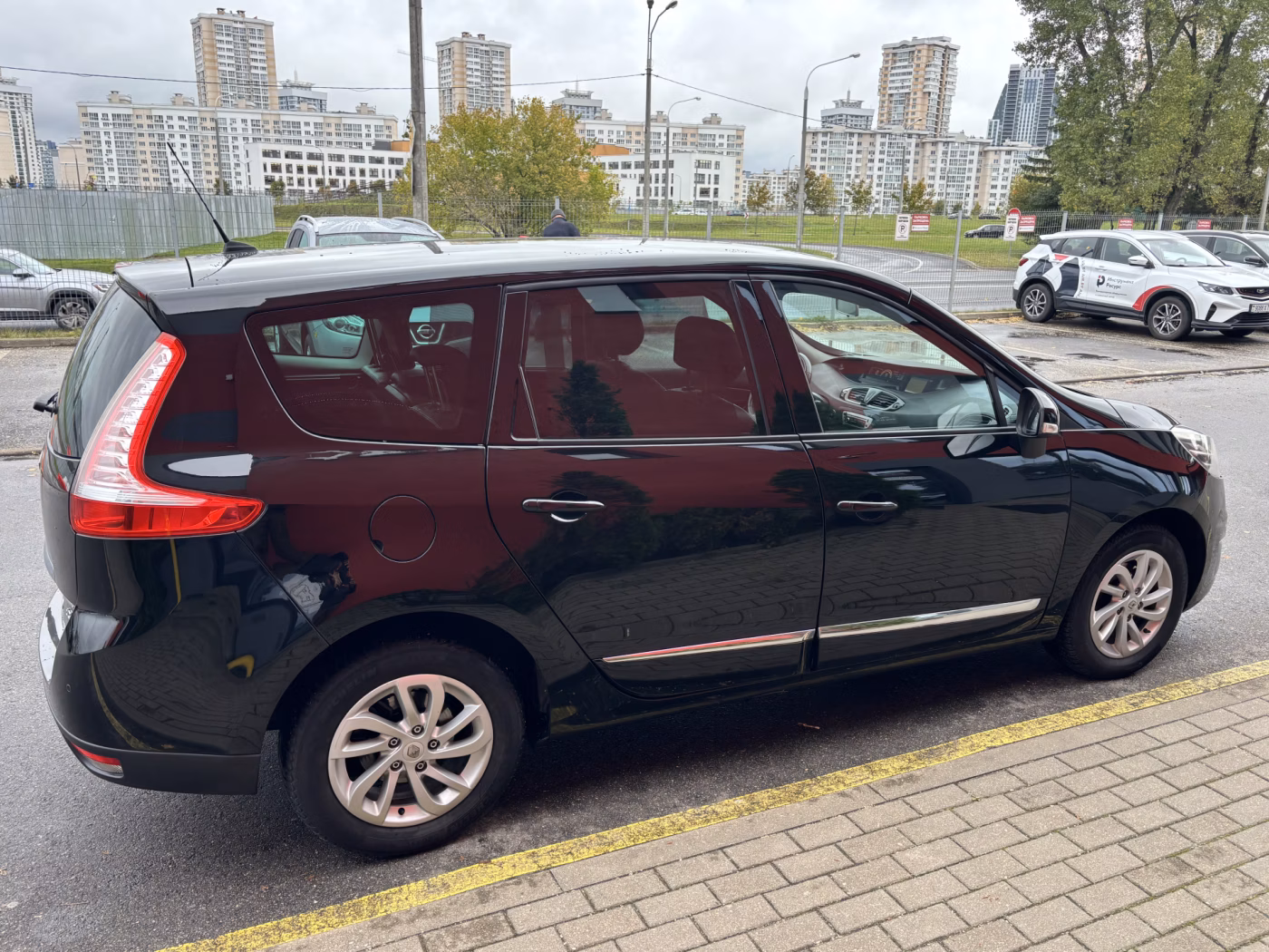 Renault Grand Scenic фото 4