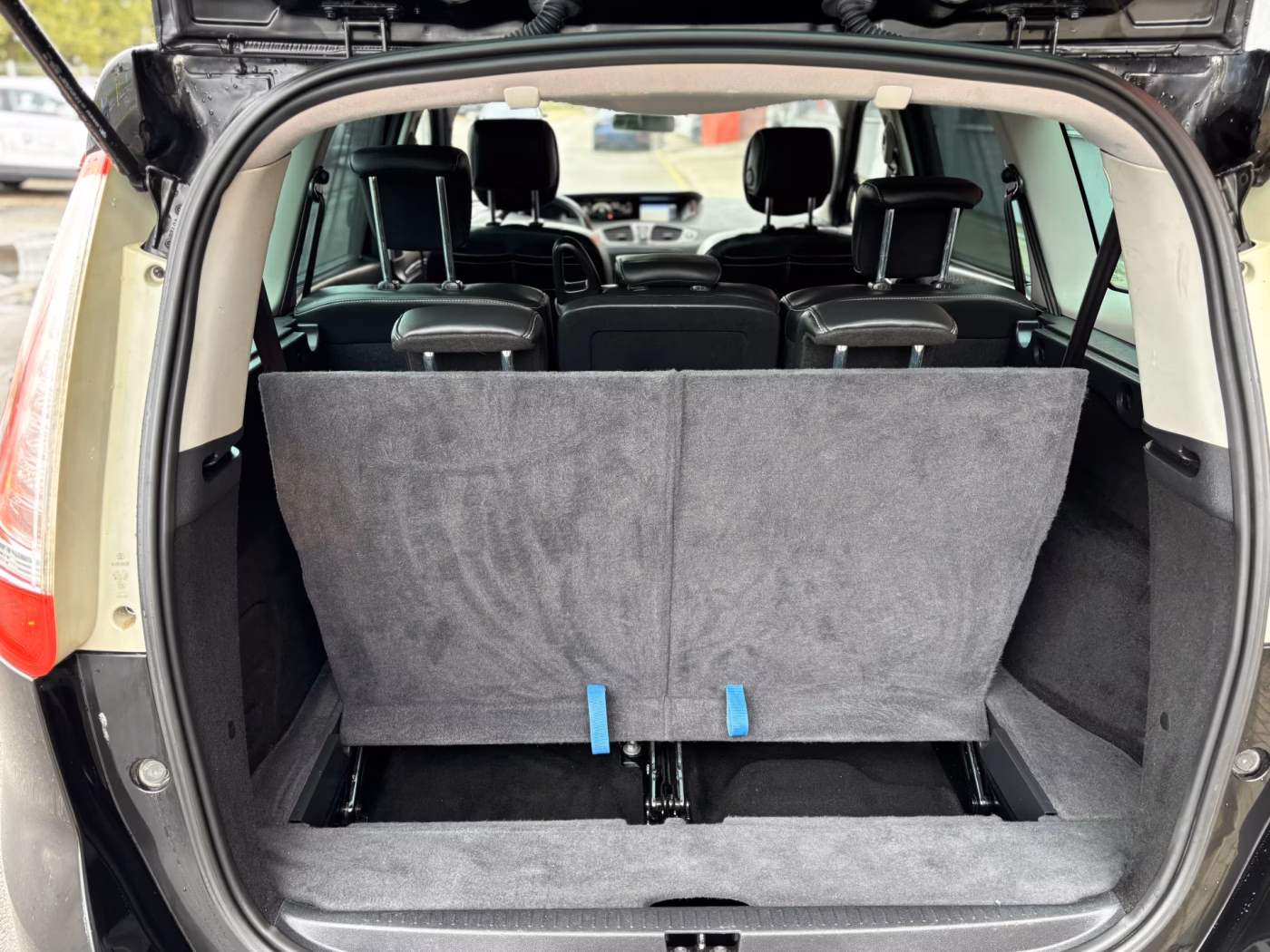 Renault Grand Scenic фото 10
