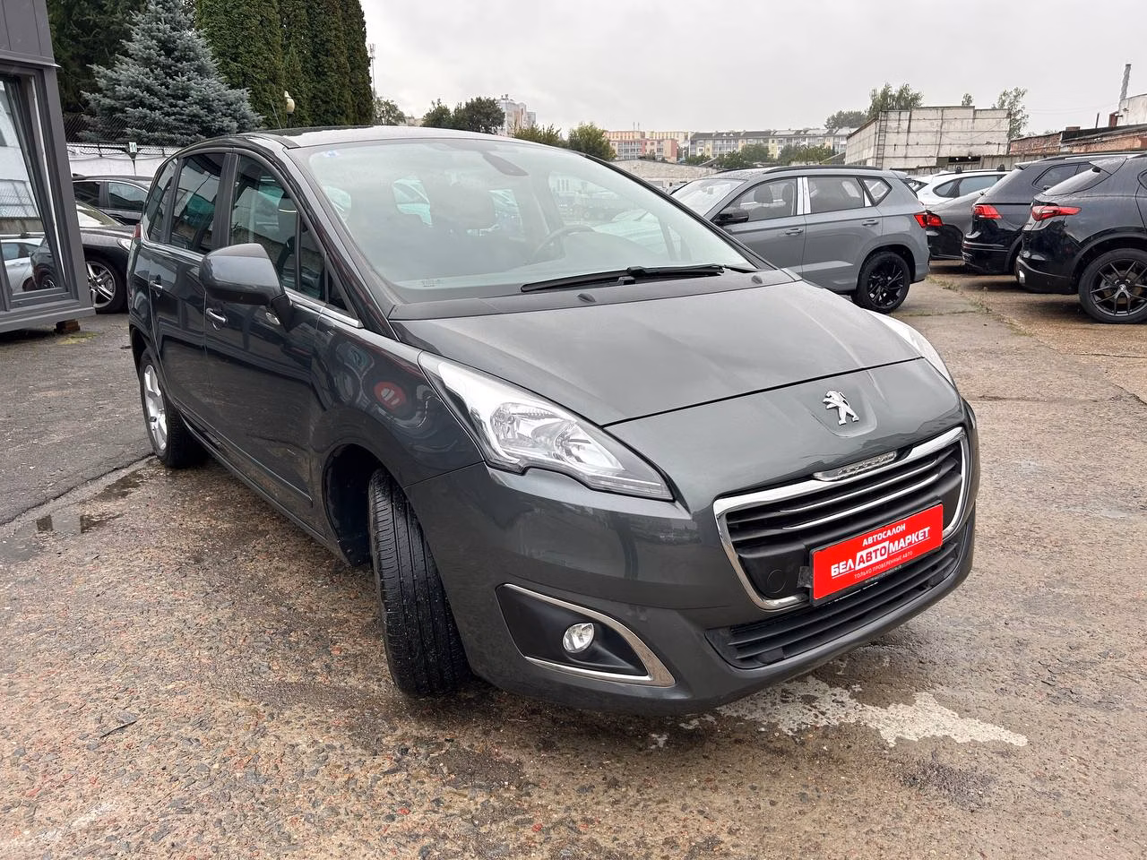 Peugeot 5008 фото 3