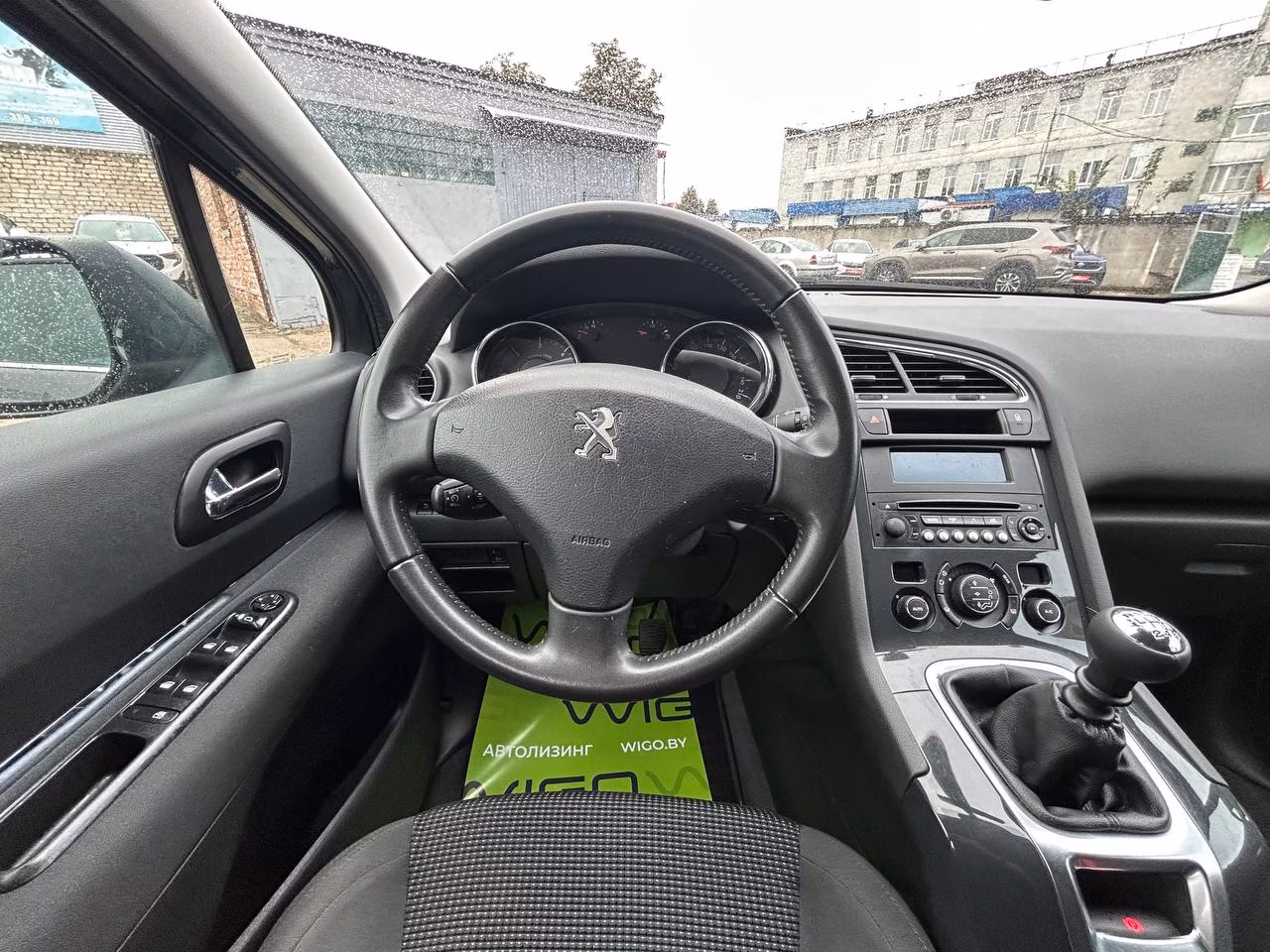 Peugeot 5008 фото 13