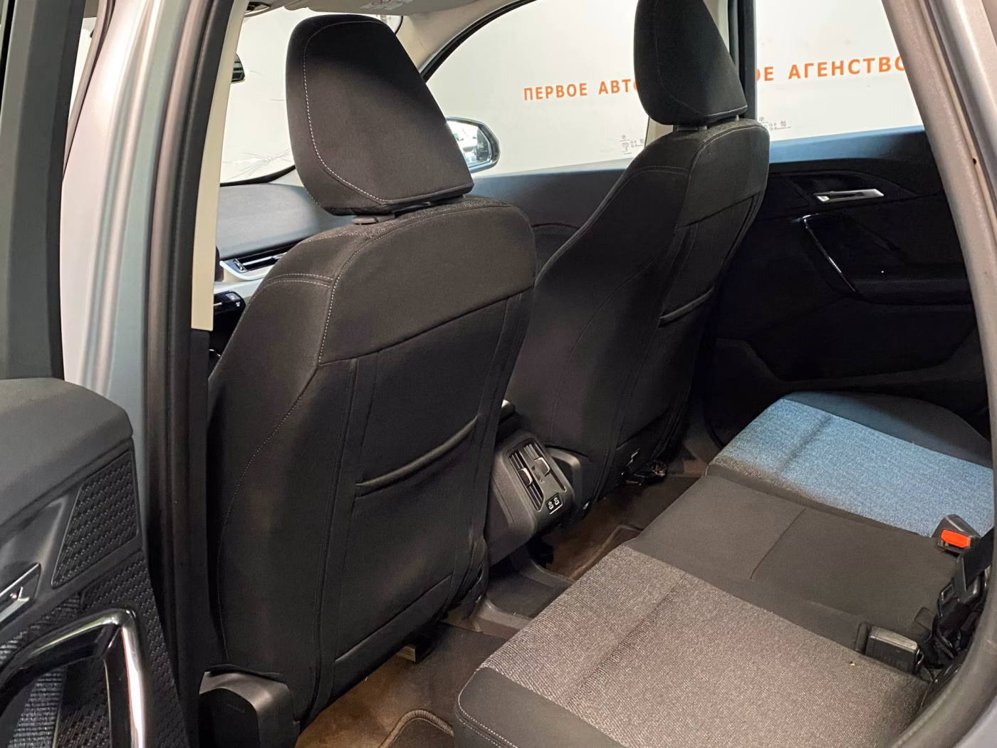 BMW X1 фото 7
