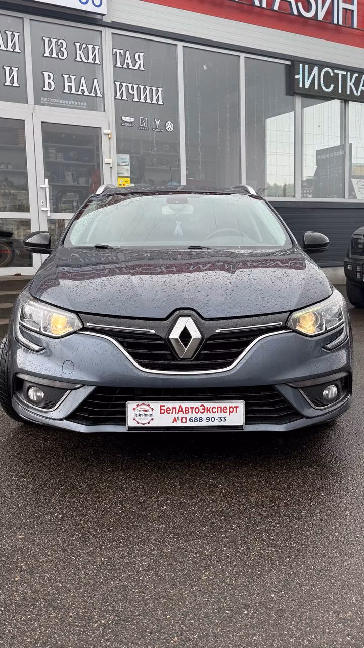 Renault Megane фото 2