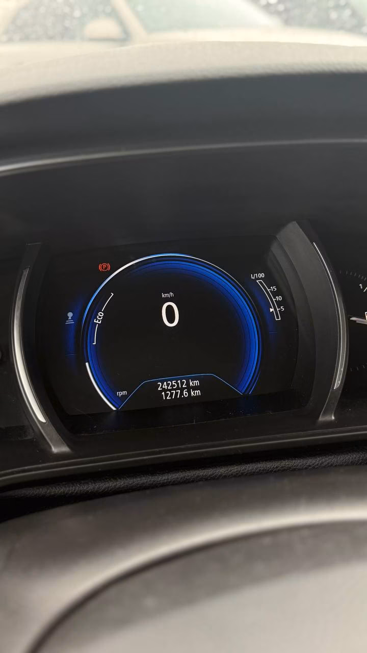 Renault Megane фото 14