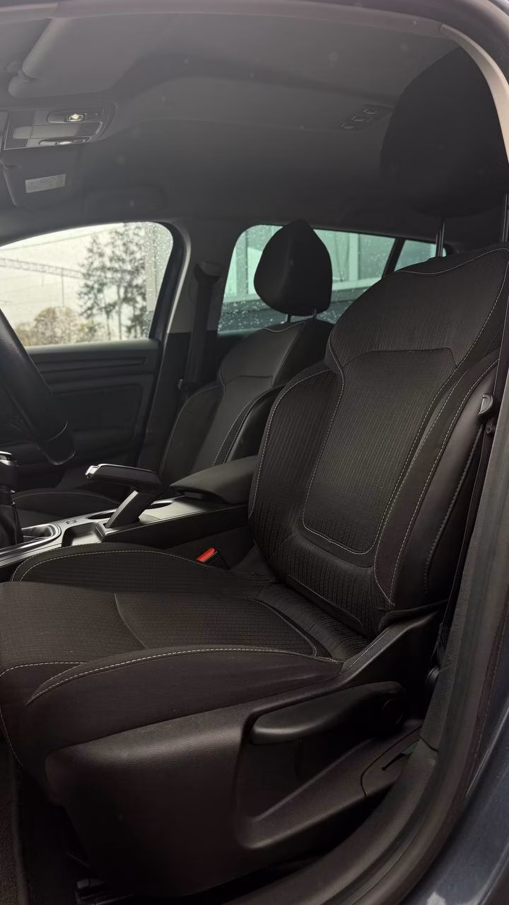 Renault Megane фото 17