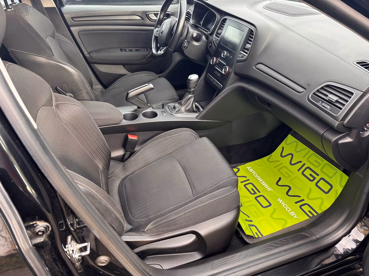 Renault Megane фото 9