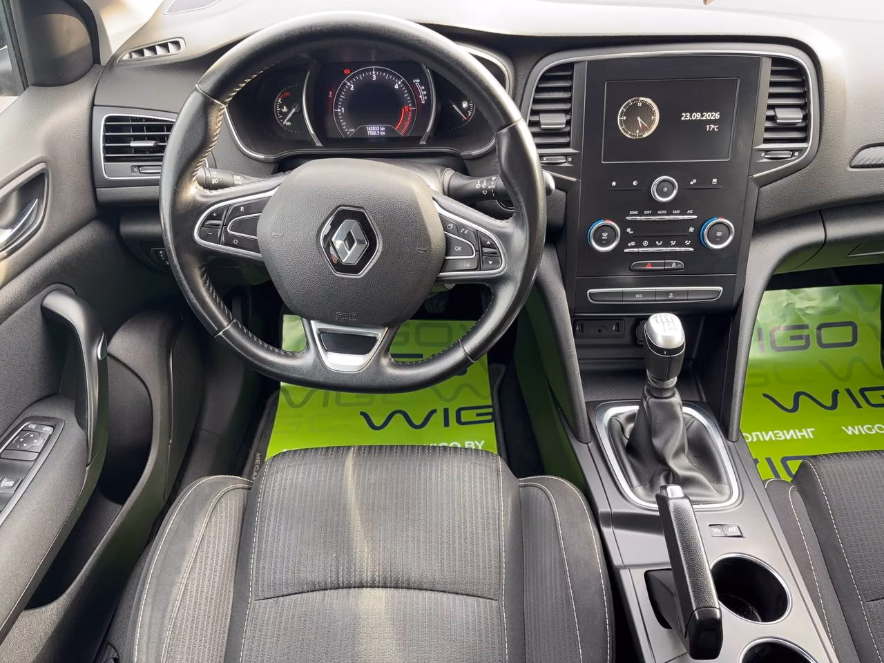 Renault Megane фото 11