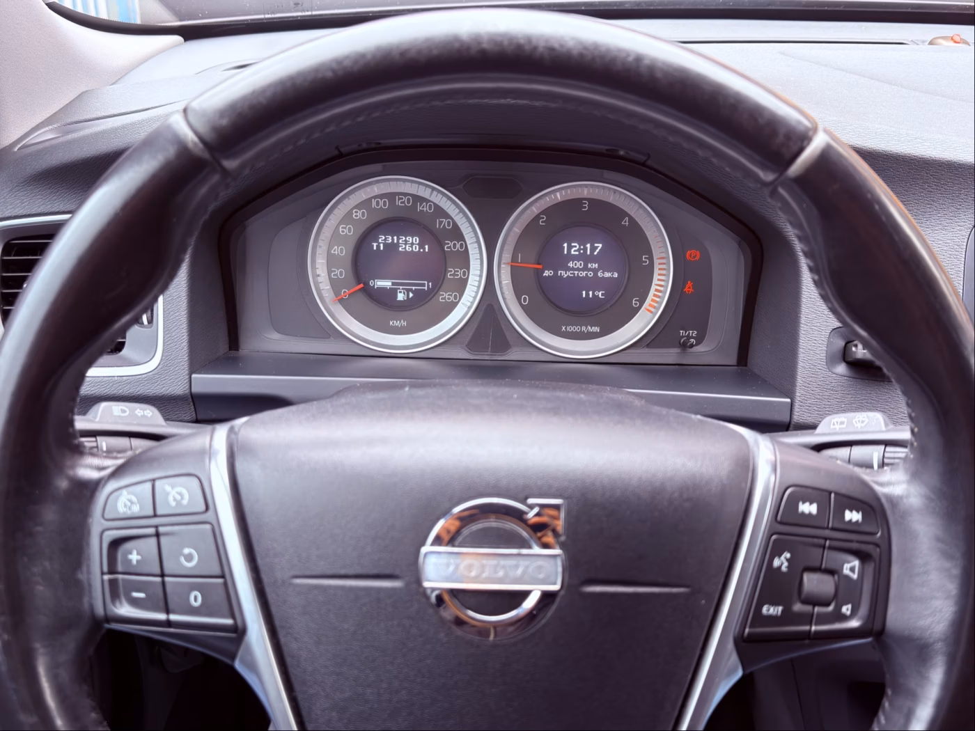 Volvo V60 фото 17