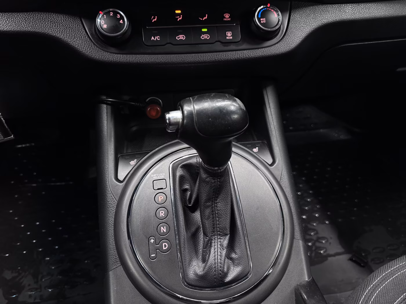 Kia Sportage фото 13
