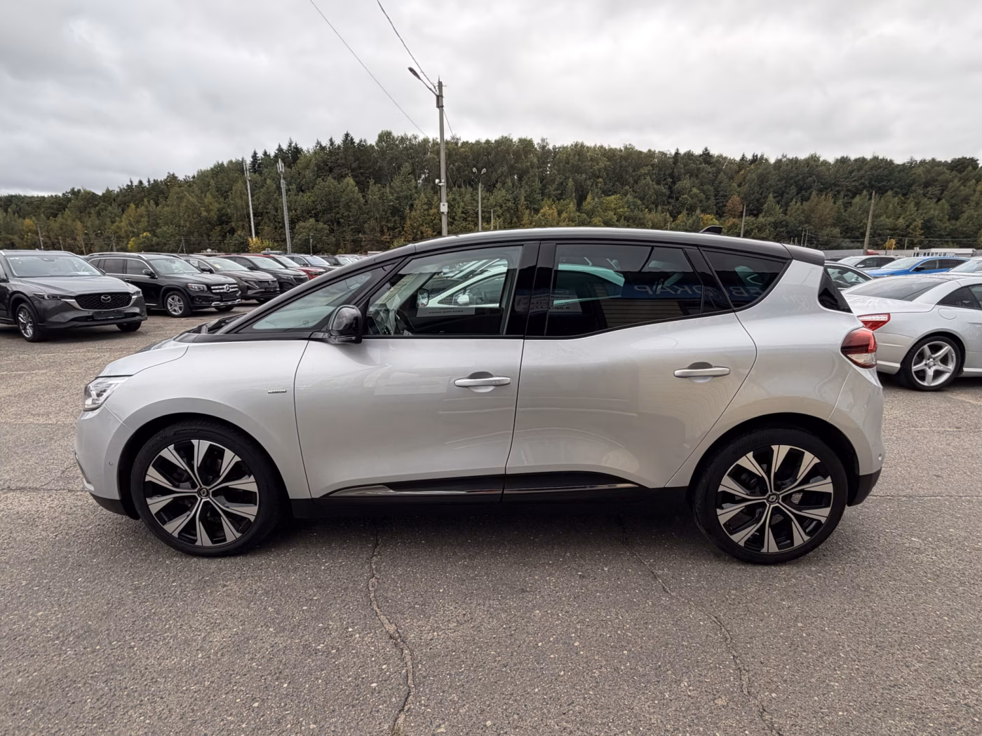 Renault Scenic фото 9