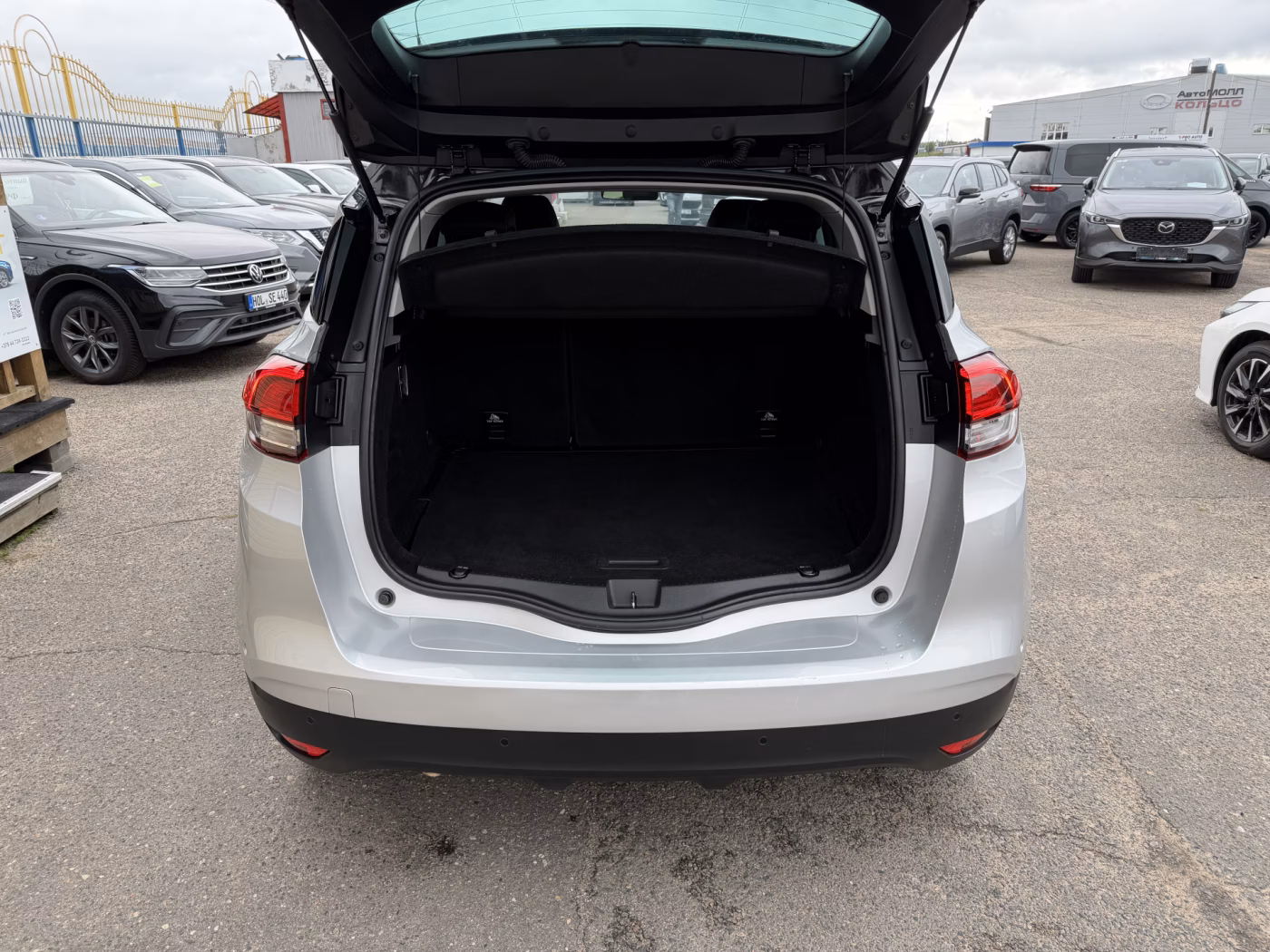 Renault Scenic фото 15