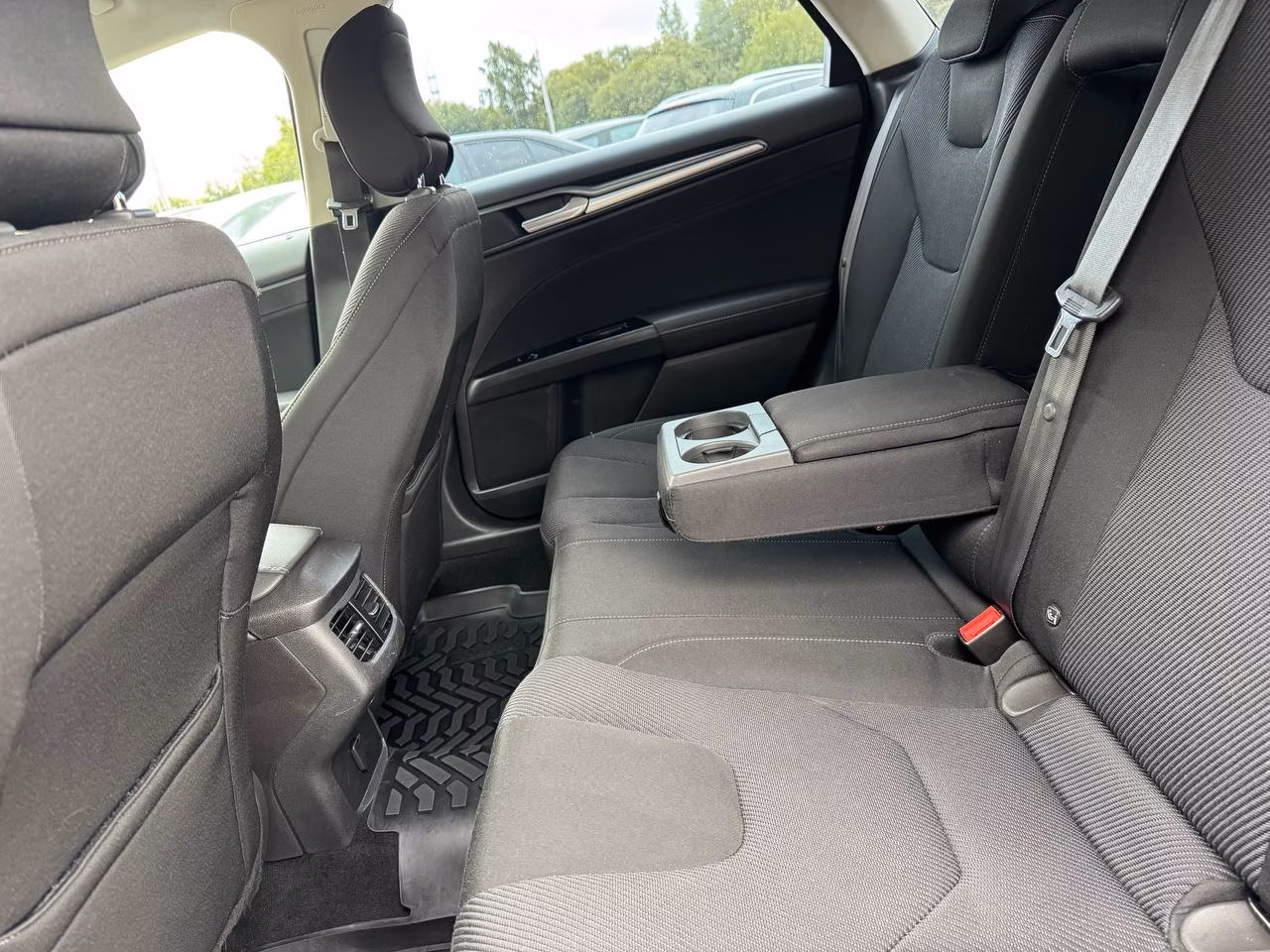 Ford Mondeo фото 17