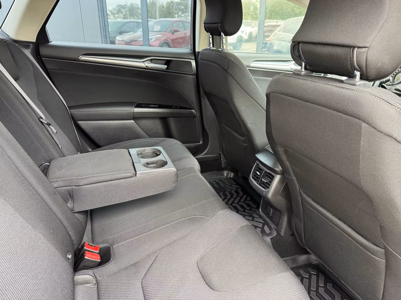 Ford Mondeo фото 18