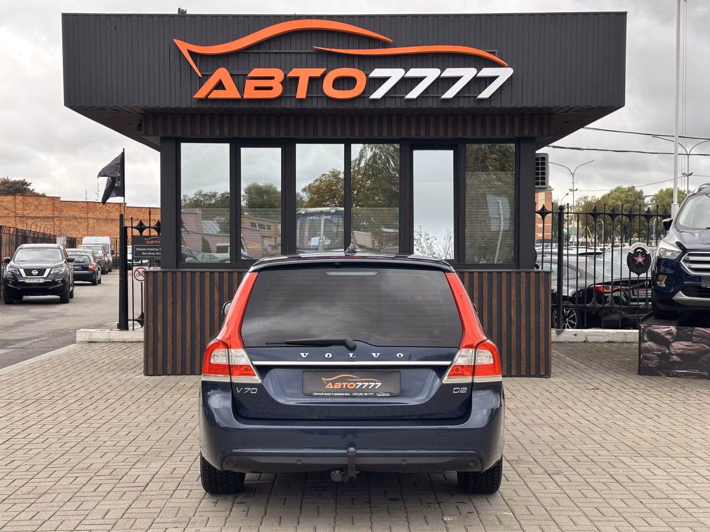 Volvo V70 фото 3