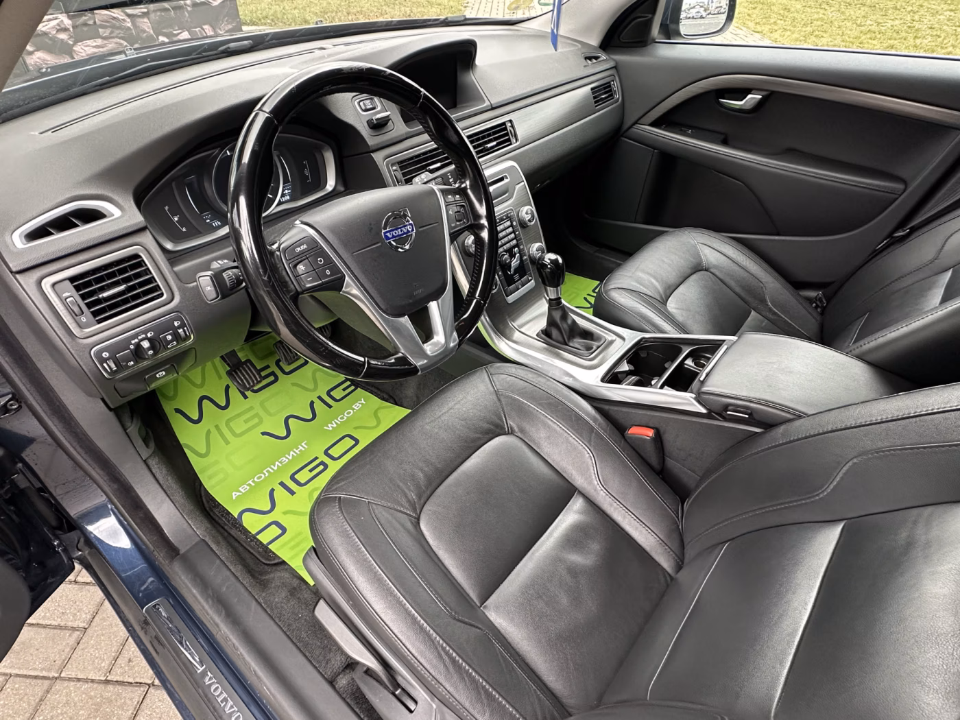 Volvo V70 фото 7