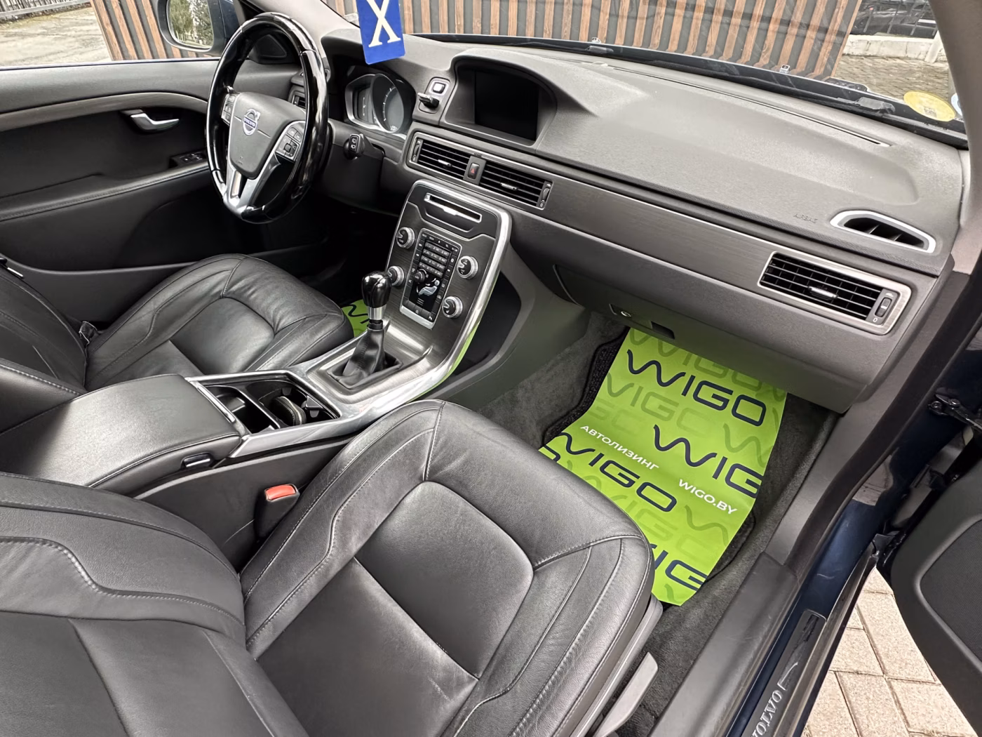 Volvo V70 фото 10
