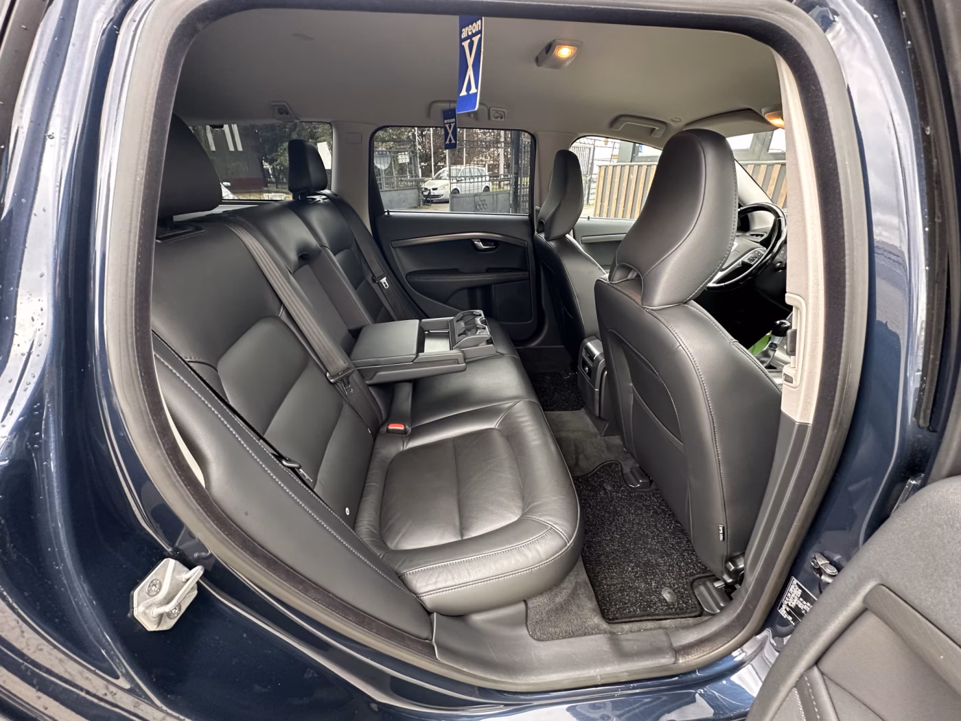 Volvo V70 фото 12
