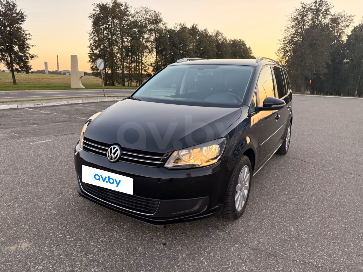 Volkswagen Touran фото 4