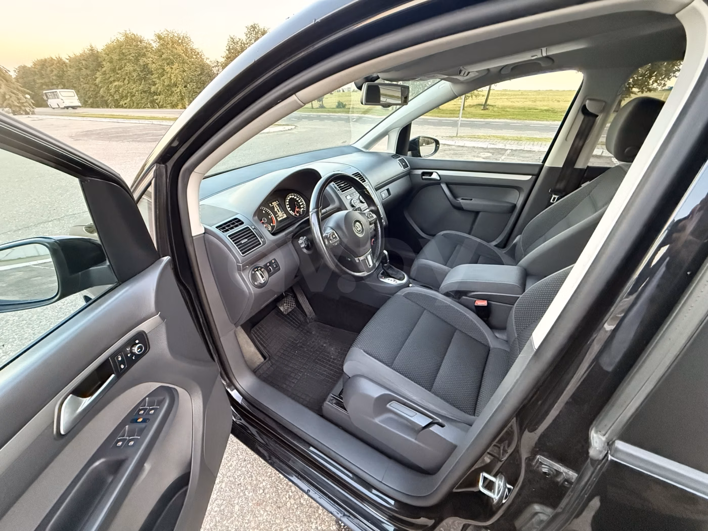 Volkswagen Touran фото 12