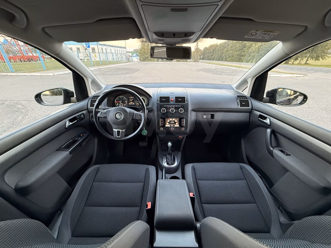 Volkswagen Touran фото 13