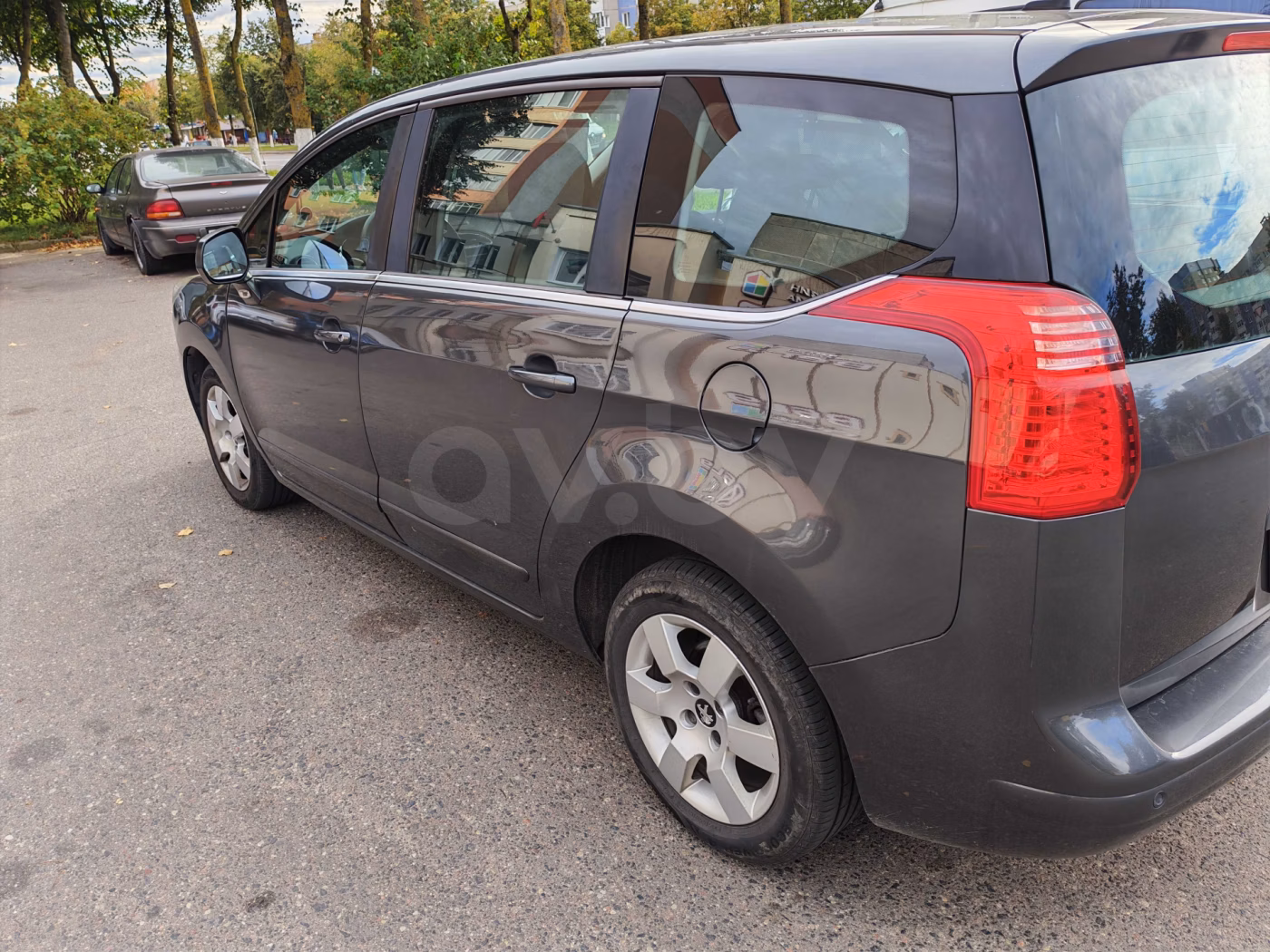 Peugeot 5008 фото 3