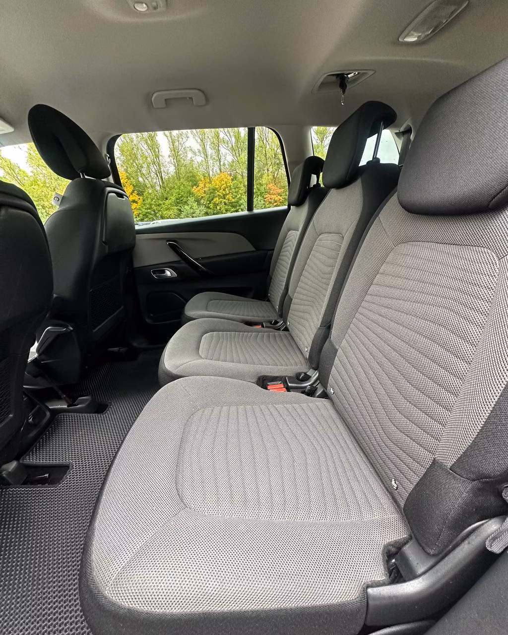 Citroen C4 Grand Spacetourer фото 10