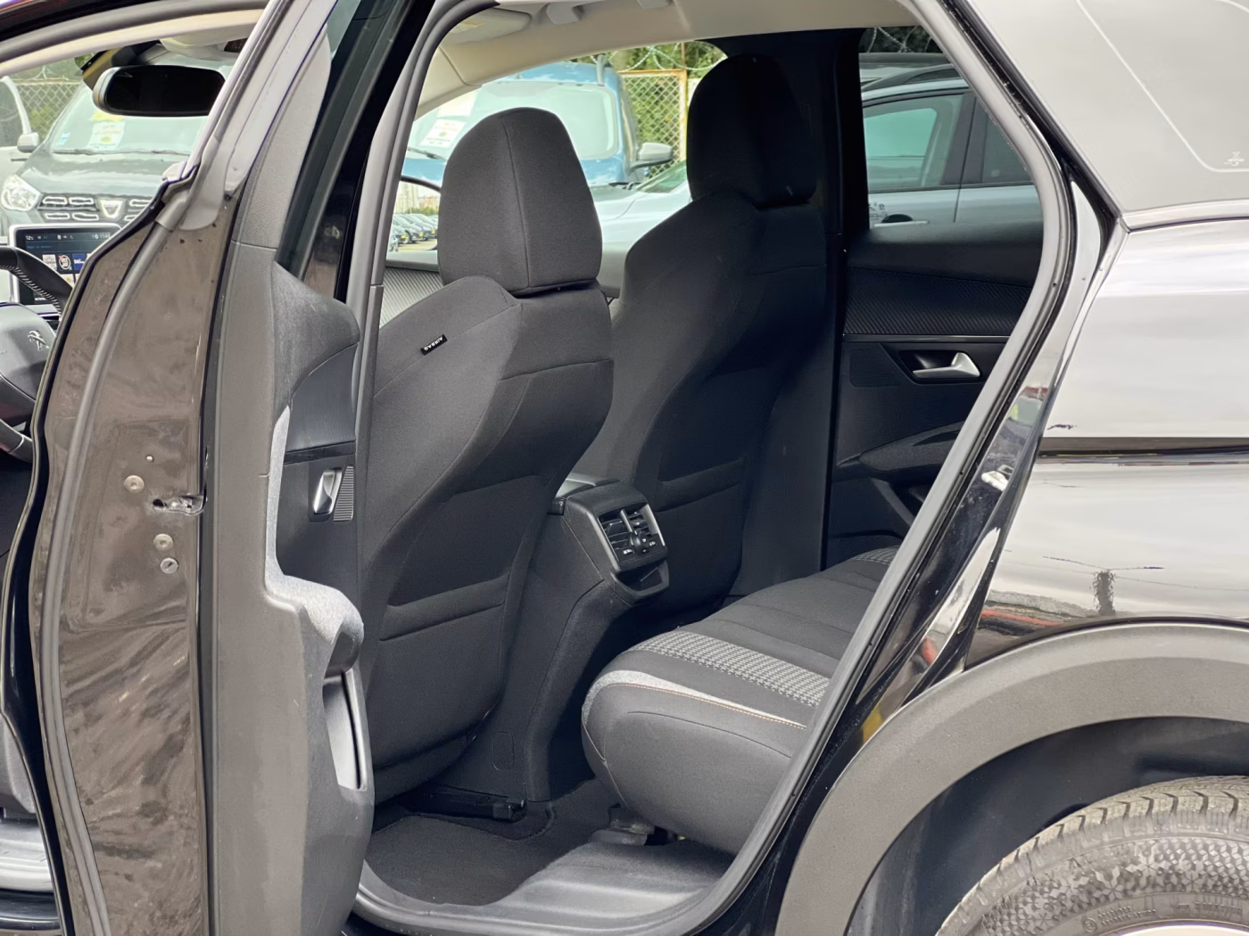 Peugeot 3008 фото 16