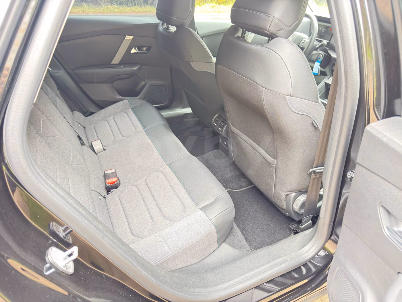 Citroen C4 X фото 16