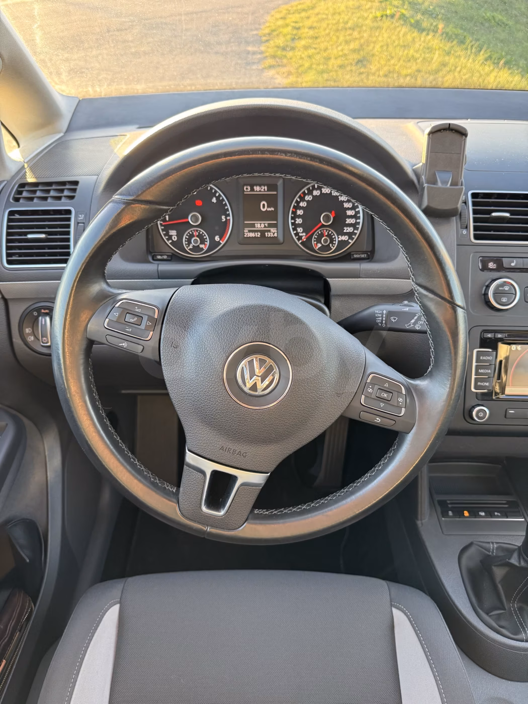 Volkswagen Touran фото 8