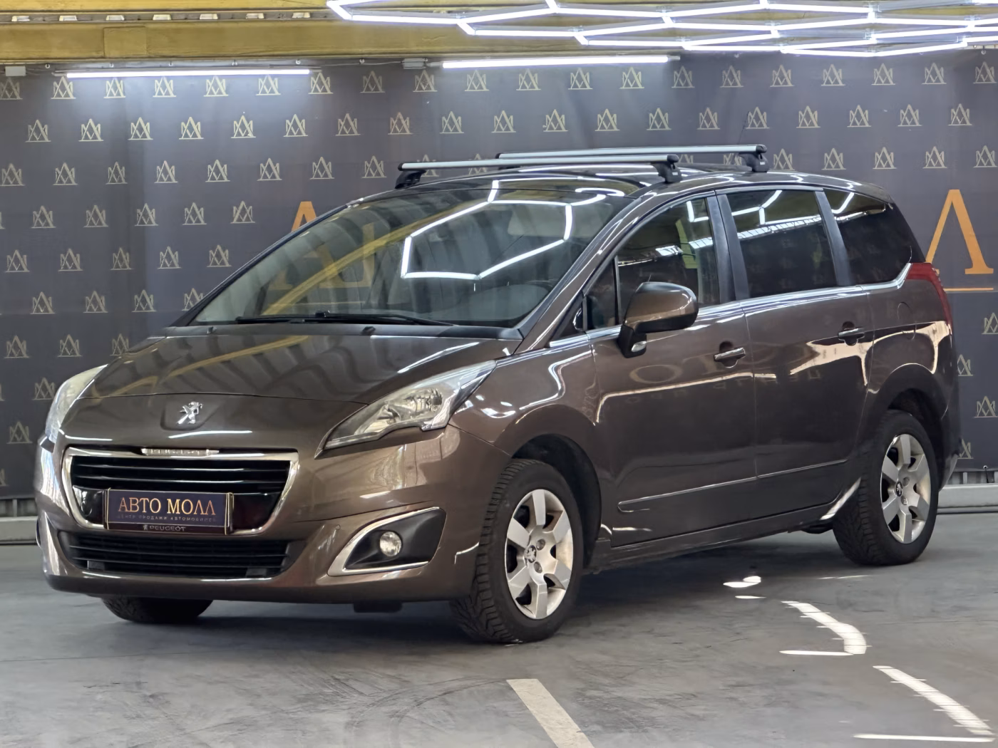 Peugeot 5008 фото 3