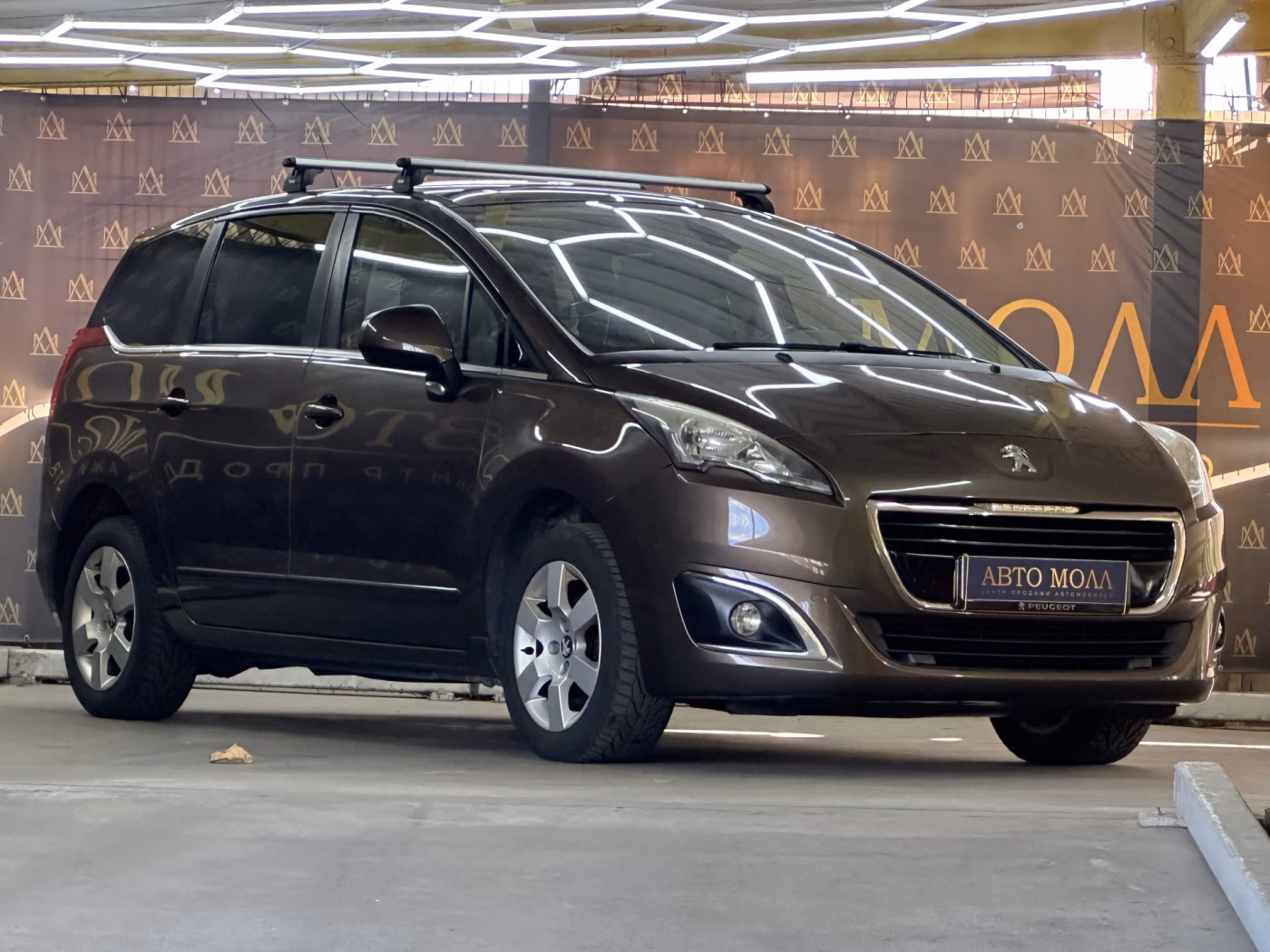 Peugeot 5008 фото 4