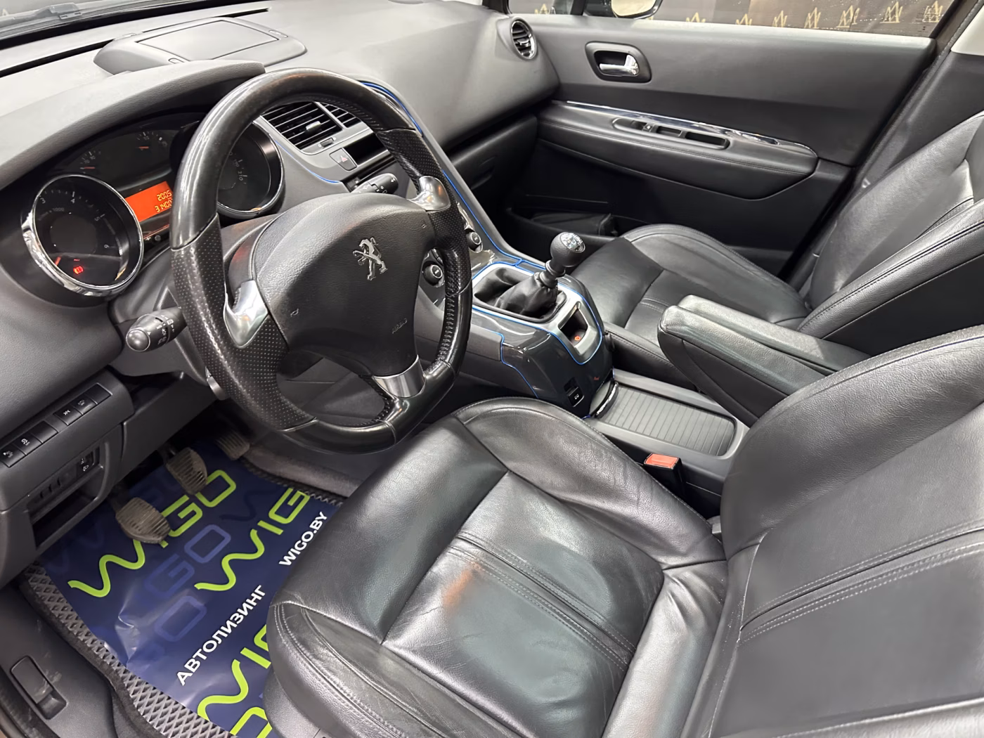 Peugeot 5008 фото 20