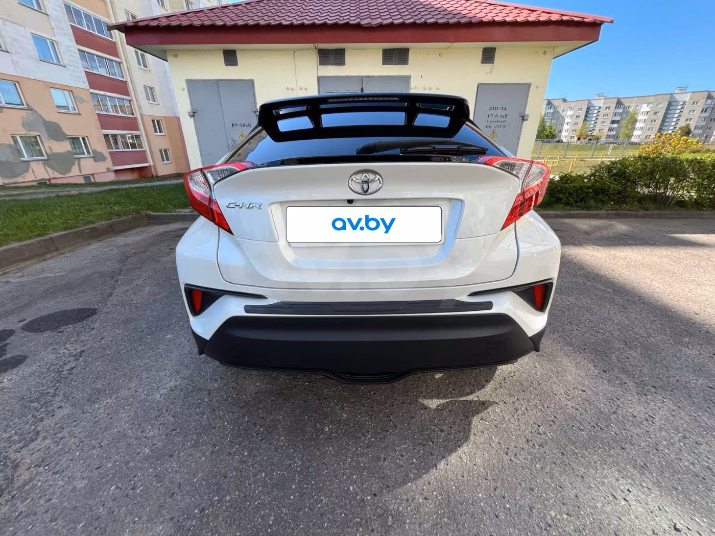 Toyota C-HR фото 5