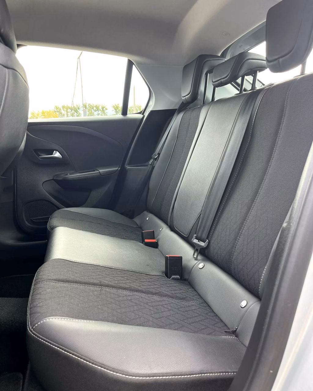 Opel Corsa фото 12
