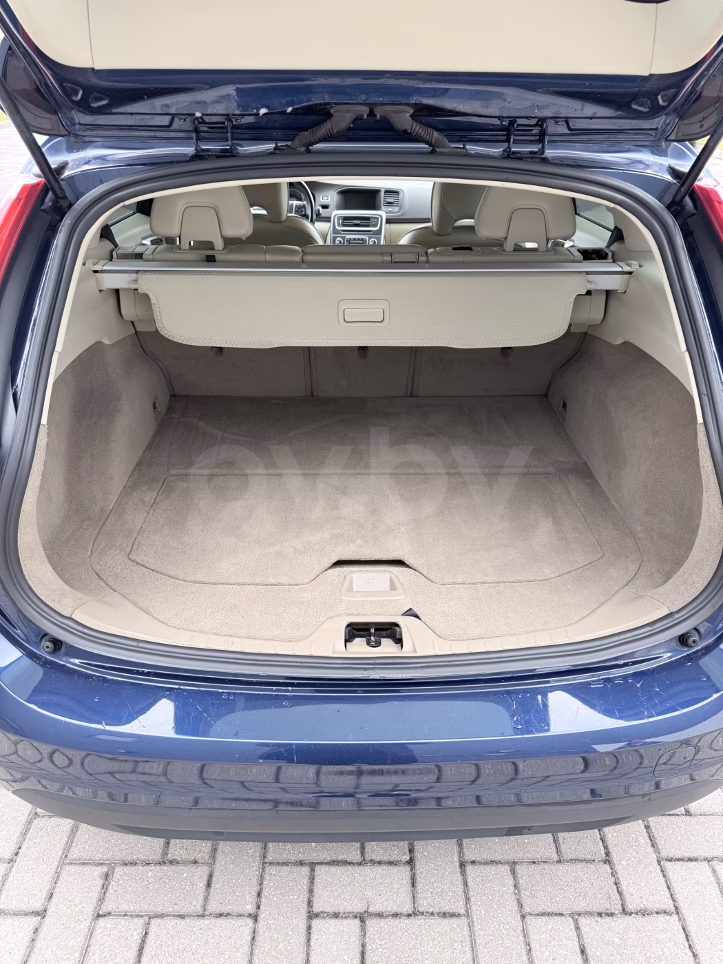 Volvo V60 фото 11