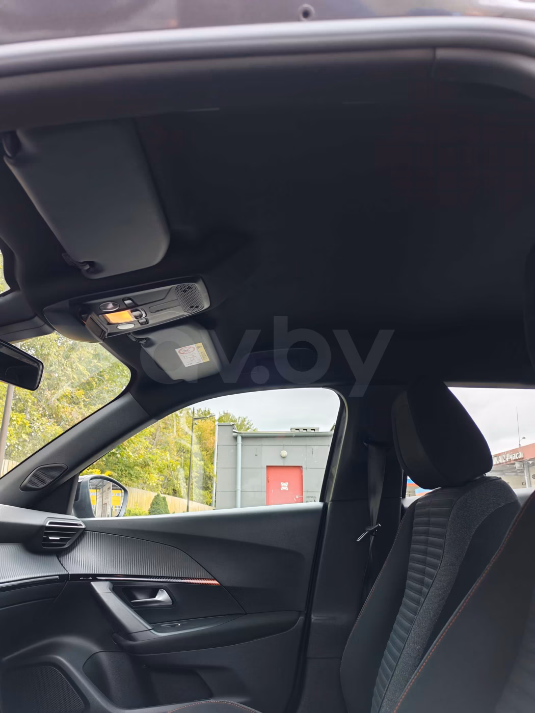 Peugeot 2008 фото 17