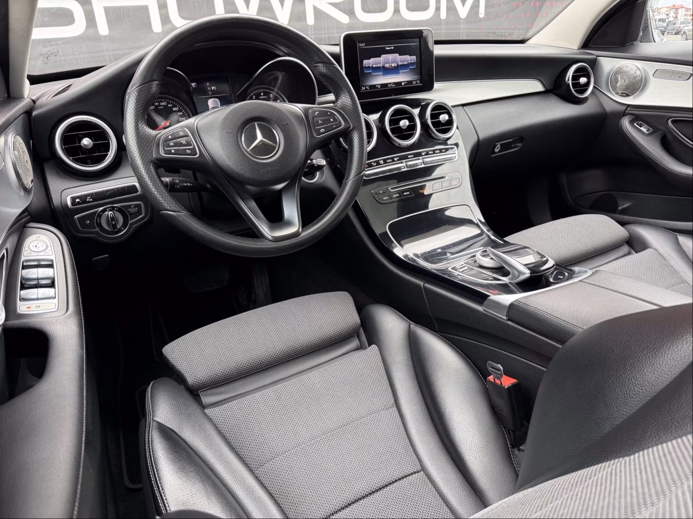 Mercedes-Benz C-Класс фото 9