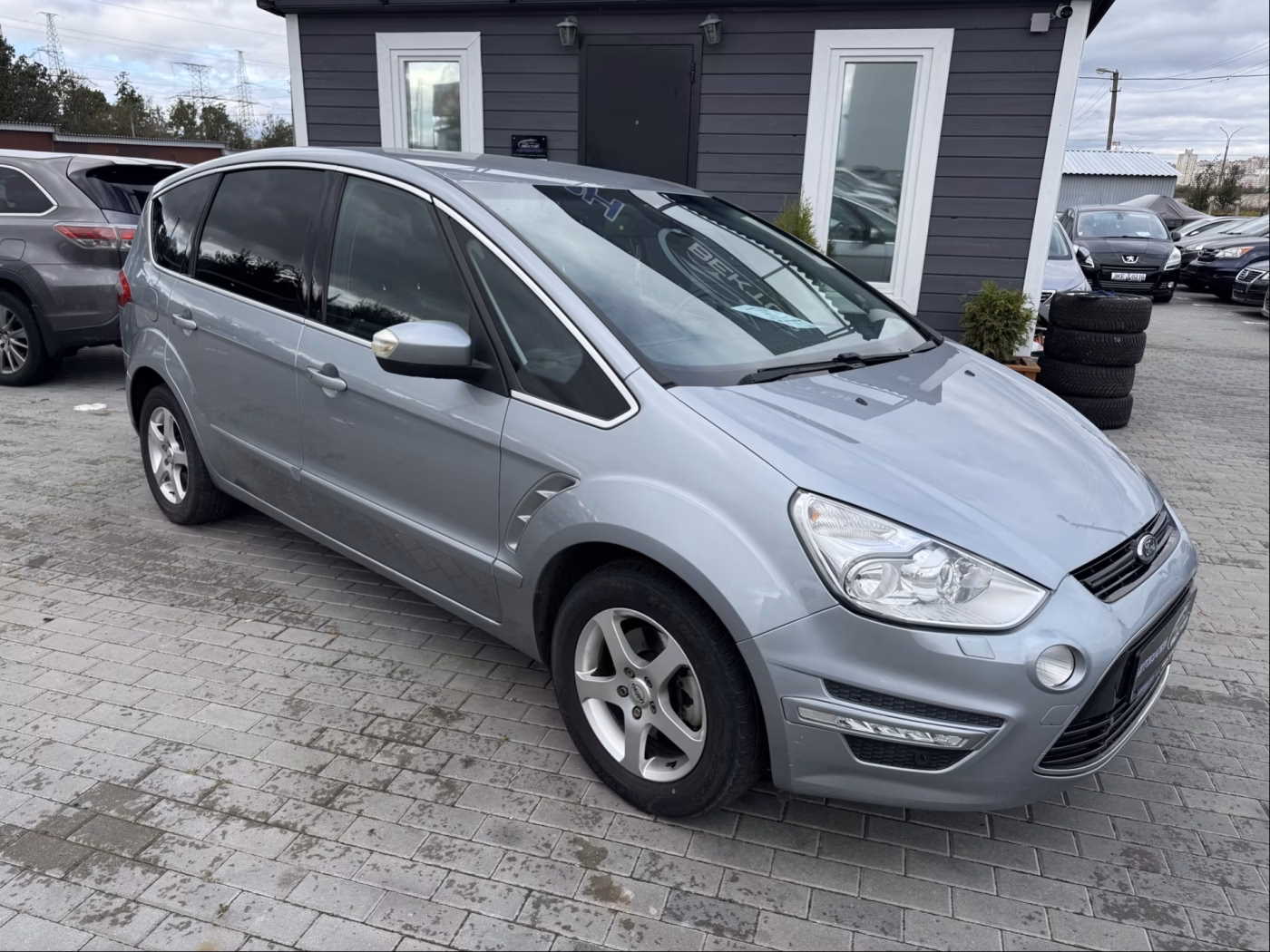 Ford S-MAX фото 9